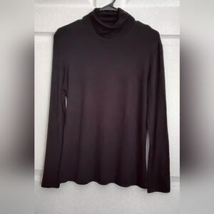 Suzie In The City Black Turtleneck Top Womens